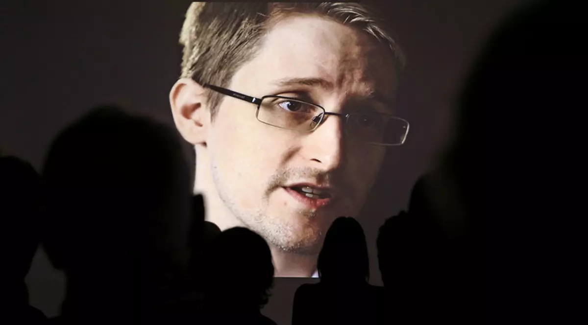 Viața lui Edward Snowden (EPA)