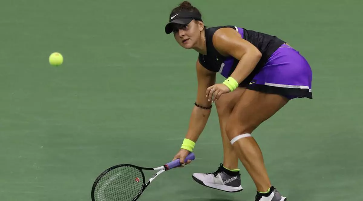 Bianca Andreescu s-a retras de la turneul din Osaka (EPA)