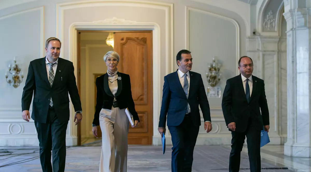 Premierul desemnat, Ludovic Orban a depus lista miniştrilor şi Programul de guvernare, în Parlament (FOTO / VIDEO)