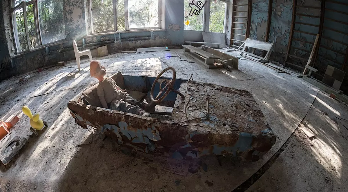 Cernobîl a devenit destinație turistică pentru români. Cât costă vizitarea fostei centrale nucleare și ce accesoriu surpriză vor primi turiștii