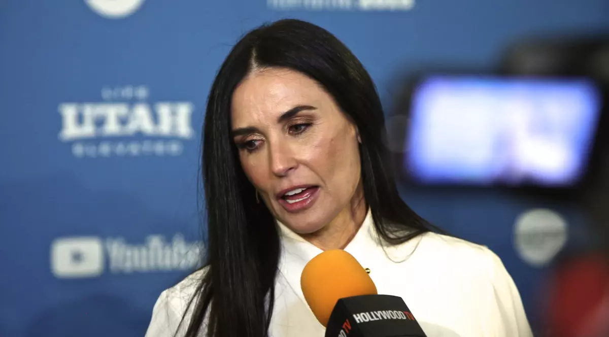 Cine a fost bărbatul care a violat-o pe Demi Moore în adolescență