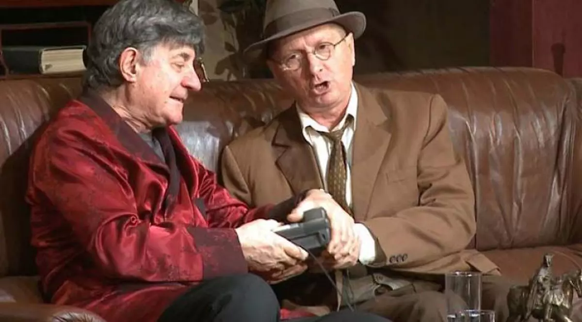 Ion Caramitru şi Horaţiu Mălăele, milionari dintr-o singură piesă de teatru. Cât a produs „Dineu cu proşti”