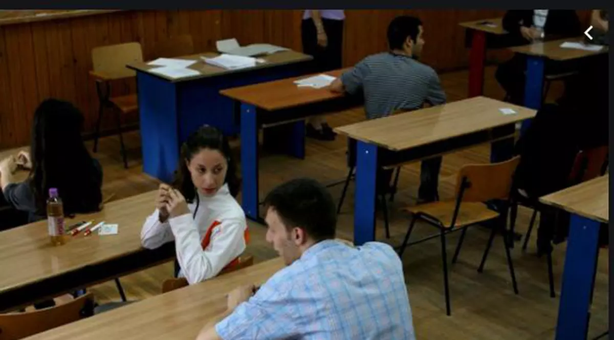 12 profesori de la un liceu din Neamț, condamnați la închisoare cu suspendare. Dădeau note fictive și nu notau absențele elevilor