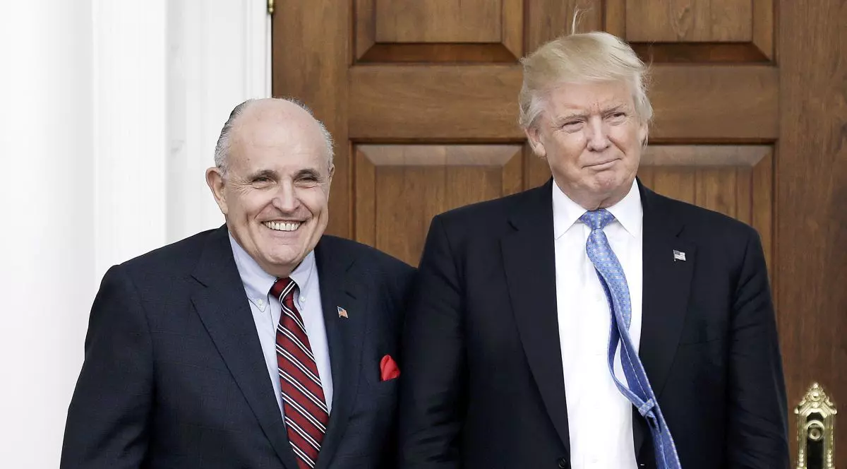 Fostul șef SIE, Claudiu Săftoiu, despre legăturile lui Biden cu Popoviciu: ”O încrengătură de interese de afaceri”