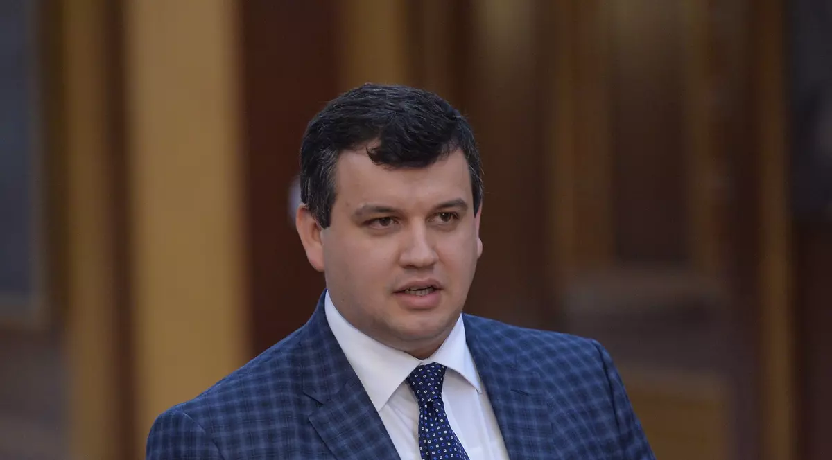 Eugen Tomac acuză USR că intoxică presa cu sondaje falsificate