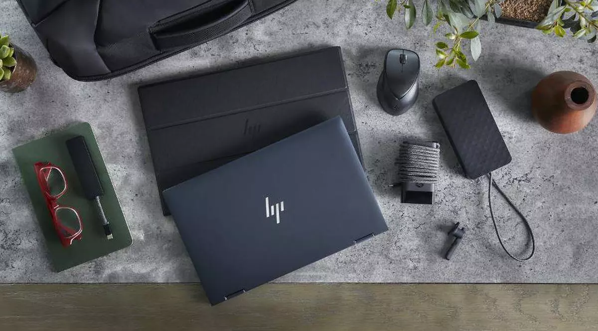 HP concediază între 7.000 și 9.000 de angajați. Laptop HP și alte accesorii pentru el