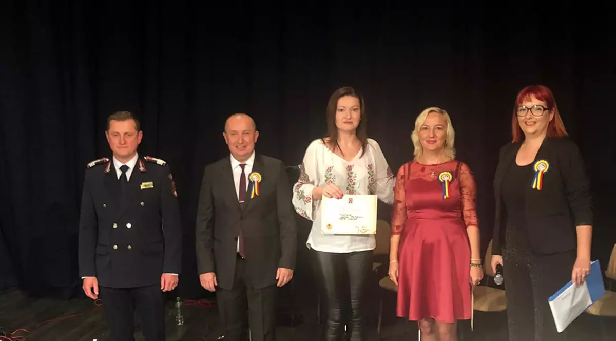 Cântăreții din Poliție și Jandarmerie au renunțat la uniforme și au trecut la microfon, la festivalul dedicat lor