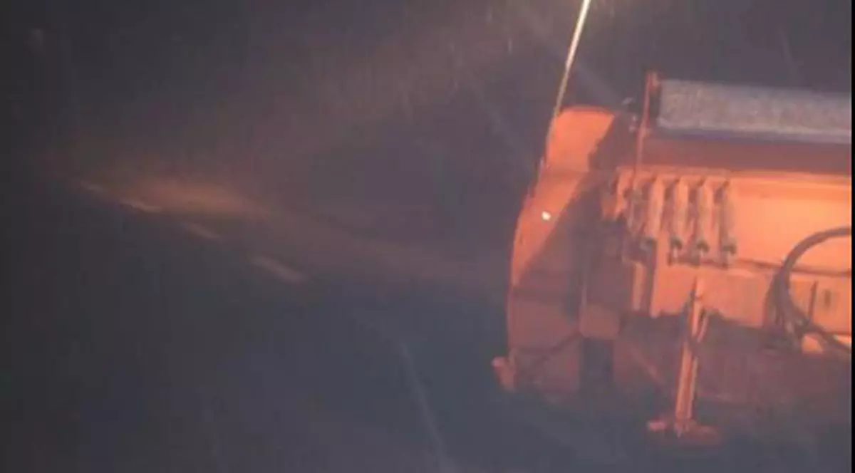 Ninge în județul Neamț! Se intervine cu material antiderapant pe DN 15B