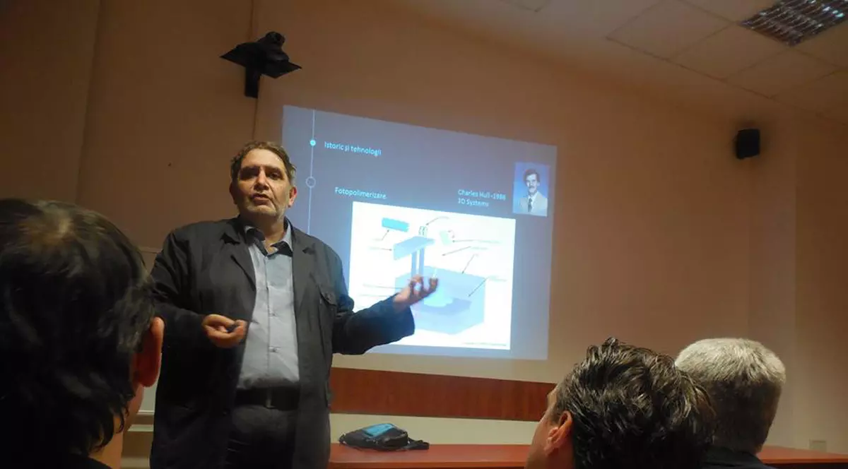 Deputații minorităților naționale vor susține un guvern al liberalilor. Pambuccian: ”Nu am pus condiții”