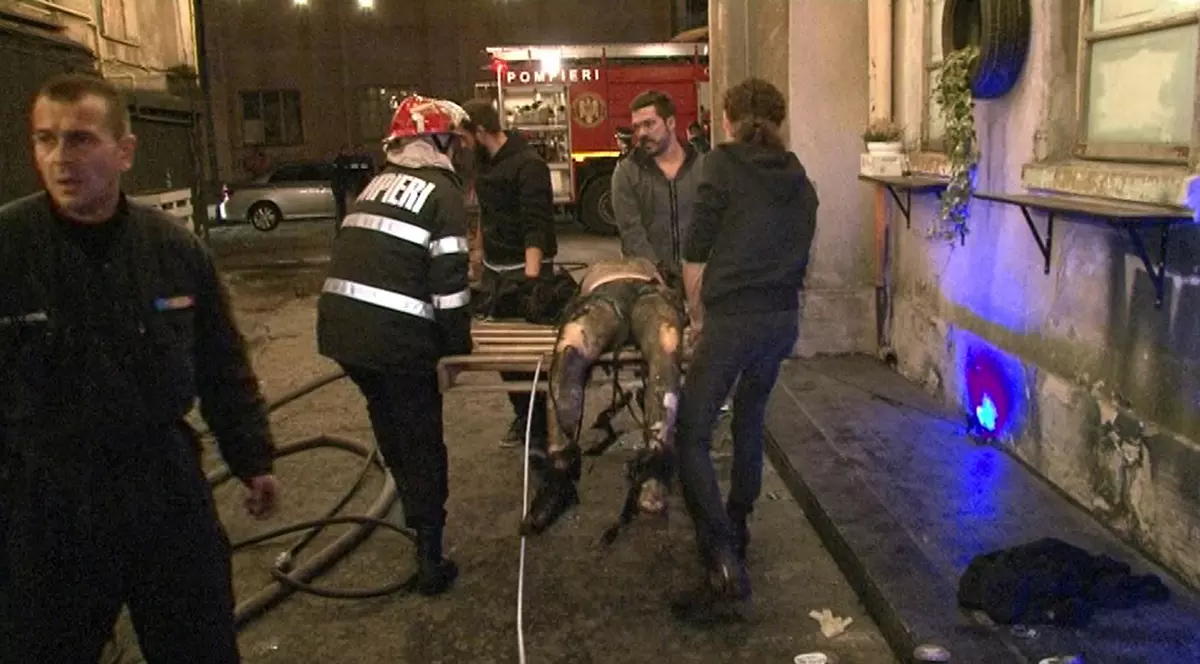 În 20 de minute de filmări realizate chiar de către ISU și păstrate secrete până azi de către autorități, niciun pompier nu face resuscitare! | EDIȚIE SPECIALĂ Adriana Nedelea LA FIX