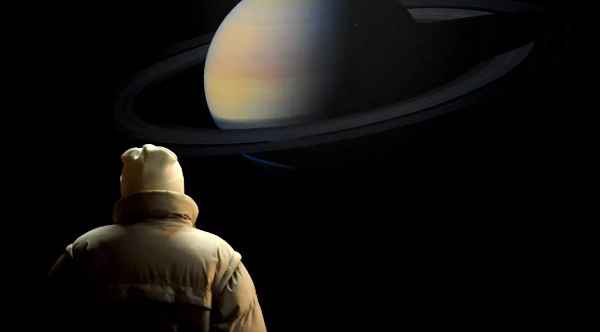 Au fost descoperite 20 de luni noi care gravitează în jurul planetei Saturn. Internauții sunt invitați să aleagă nume pentru corpurile cerești