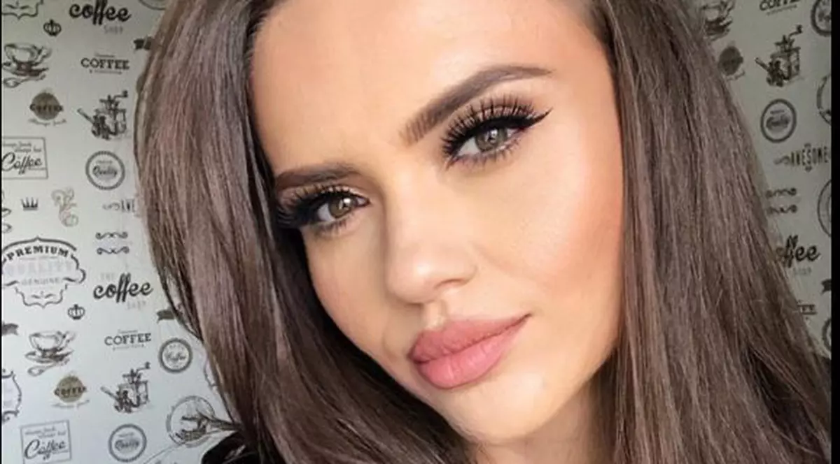 Cristina Șișcanu: "Nu am nicio intervenție estetică, nu mi-am făcut injectări sau alte minuni la față"