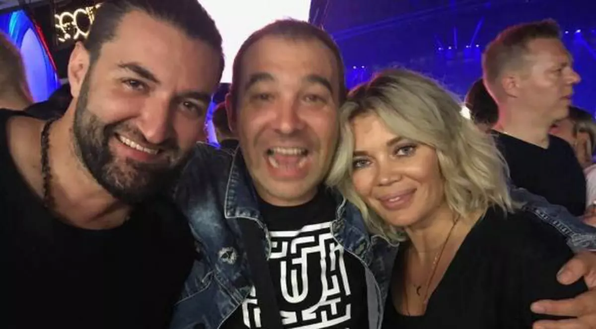 Smiley și Gina Pistol, împreună la film, după ce blonda s-a întors de la Asia Express. Cum s-au pozat cei doi