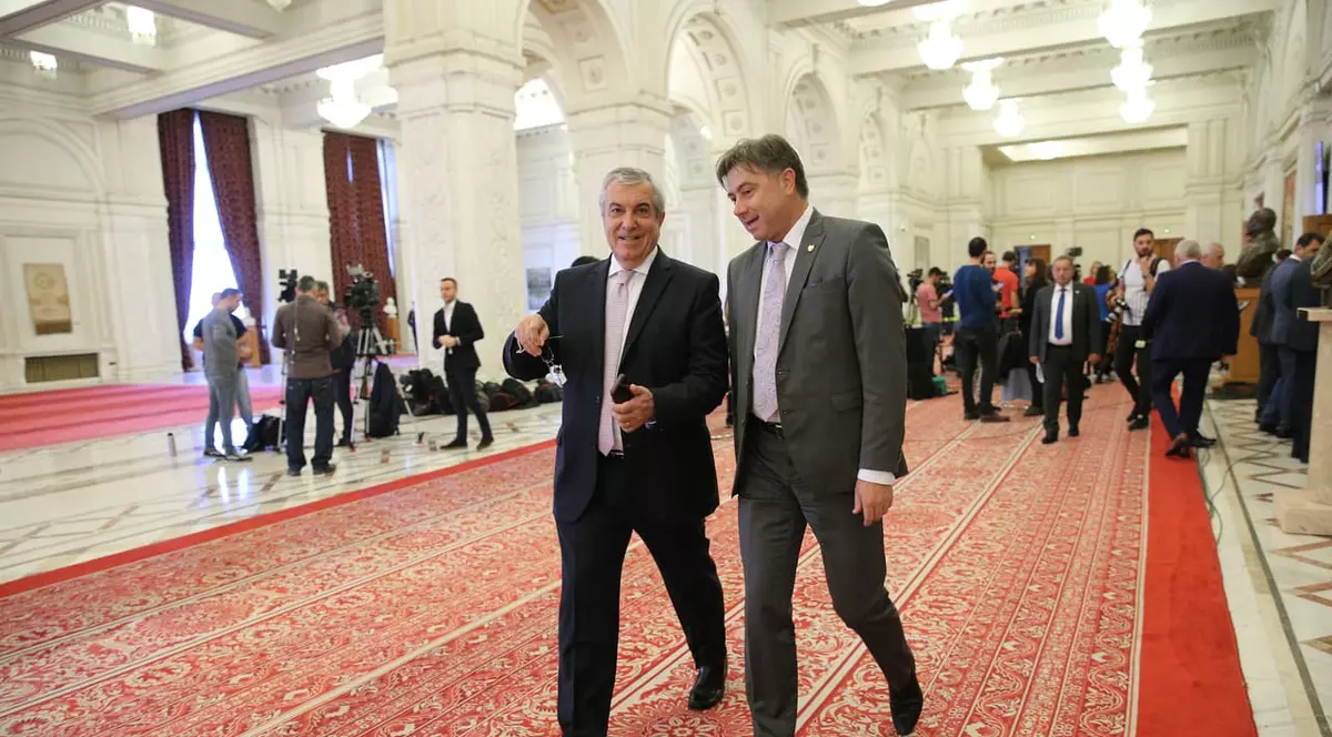 Tăriceanu îi dă replica lui Dăncilă: "Dacă eşti ţinută ostatică, clipeşte de două ori şi noi te eliberăm!"