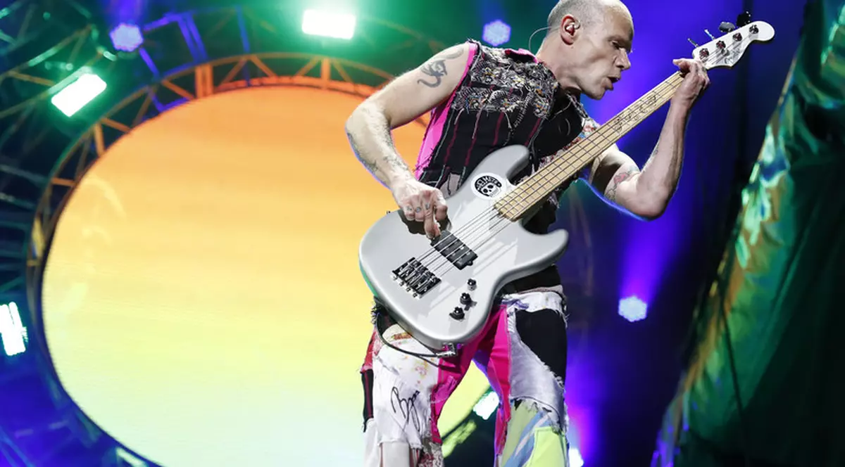 Basistul trupei Red Hot Chili Peppers s-a căsătorit (EPA)