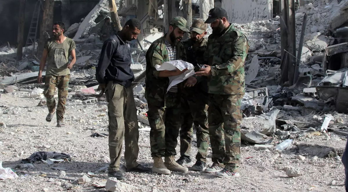 Aproape 800 de străini afliați Statului Islamic au evadat dintr-o închisoare, după ce kurzii au anunțat că paza teroriștilor ISIS nu mai e o prioritate în urma ofensivei turce