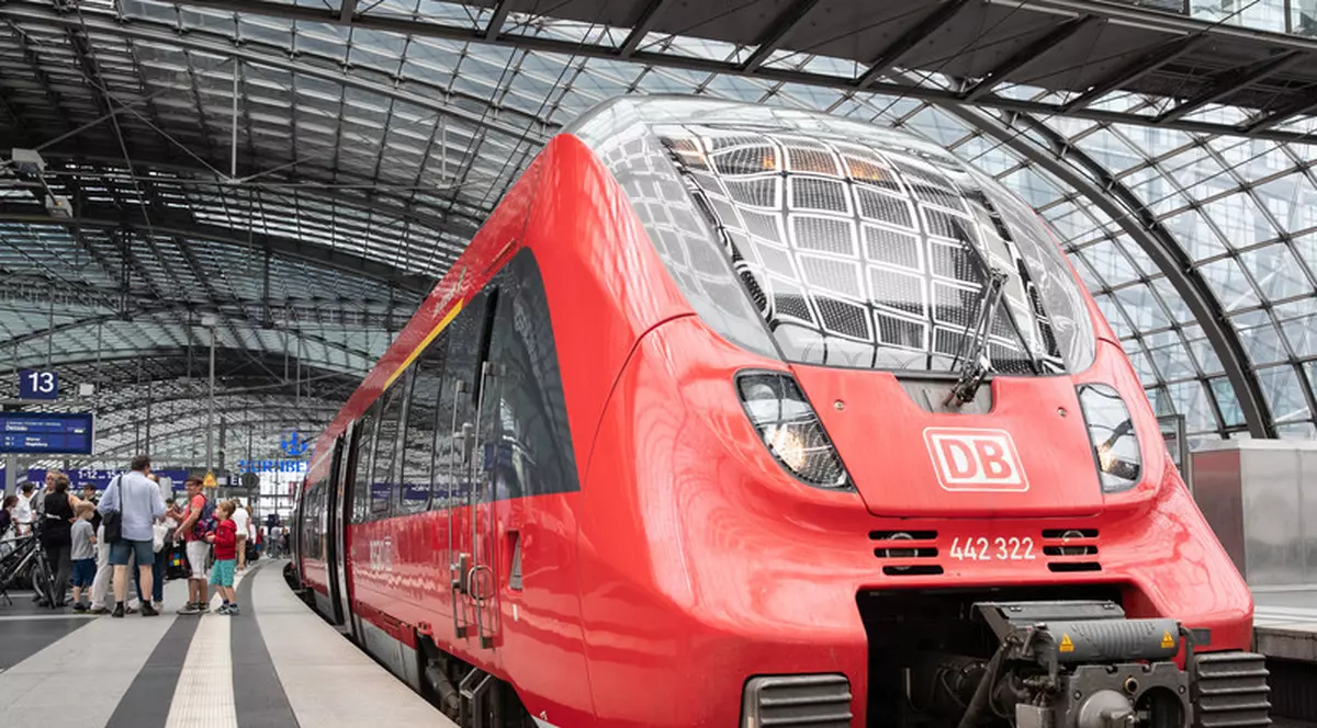 Gestul extrem la care a recurs un bărbat după ce conductorul unui tren a refuzat să-i aștepte soția (EPA)