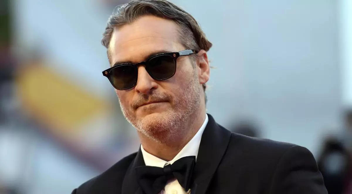 Joaquin Phoenix, surprins într-un moment tensionat pe platourile de filmare pentru "Joker" (EPA)