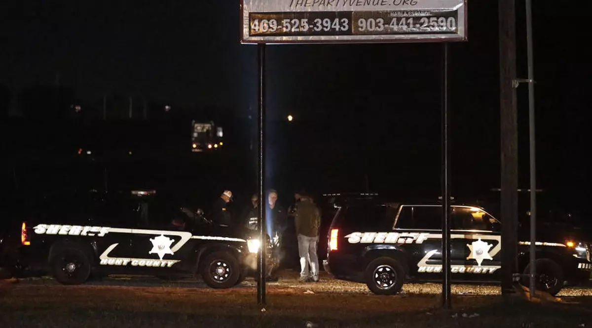 Două persoane au fost ucise și 14 rănite, după un atac armat la o petrecere studențească din Texas