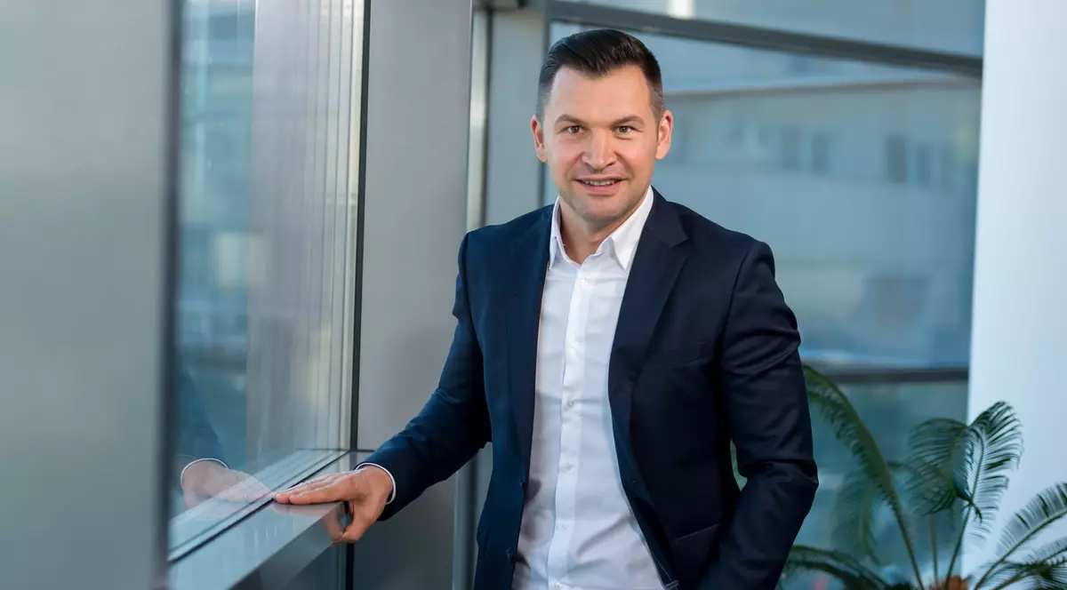 Ionuț Stroe, noul ministrul al Tineretului și Sportului, se apuncă de tenis! ”Există dorința de a rezolva problema”