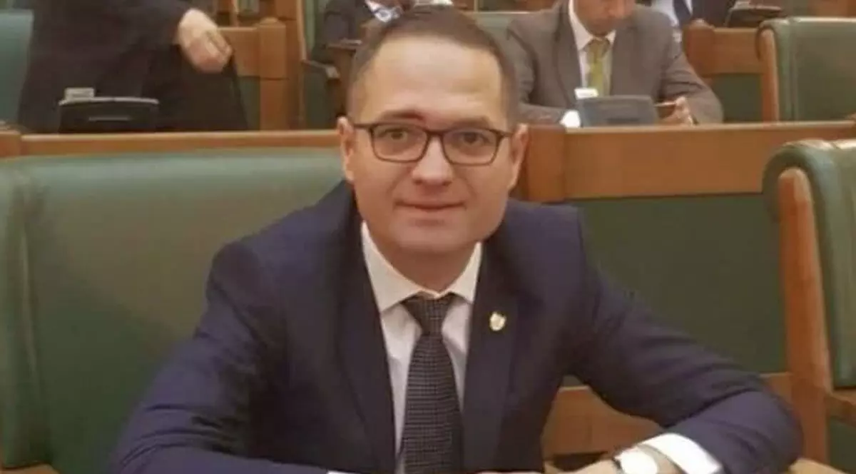 Documentele lui Marius Vecerdea: ”Un afacerist maghiar a cumpărat licența turneului de tenis de la București cu 20.000 de euro, iar Federația a răscumpărat-o cu 300.000 de euro, bani din Fondul de Rezervă al statului”