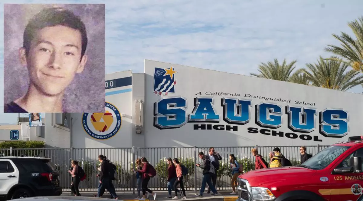 Adolescentul de 16 ani care a comis atacul la liceul din California a murit