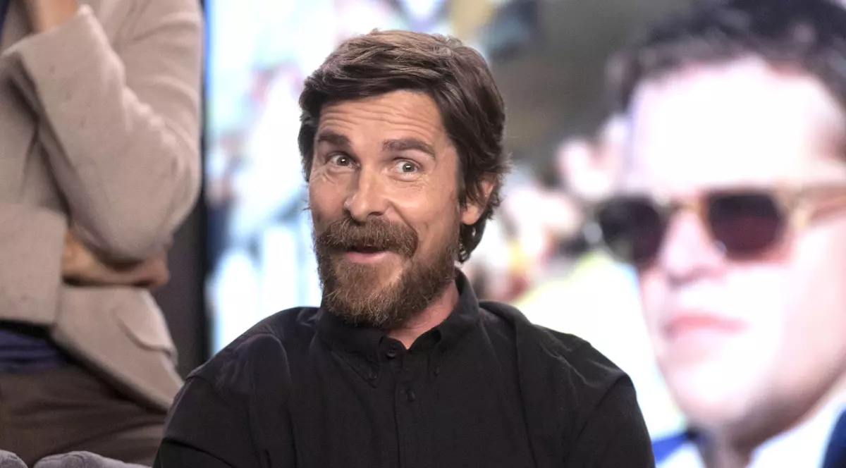 Transformările prin care a trecut actorul Christian Bale pentru un rol. Ba s-a îngrășat, ba a slăbit enorm!