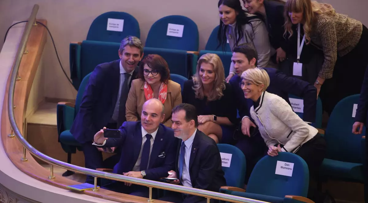 Cum arată sala în care va avea loc întâlnirea lui Klaus Iohannis cu presa