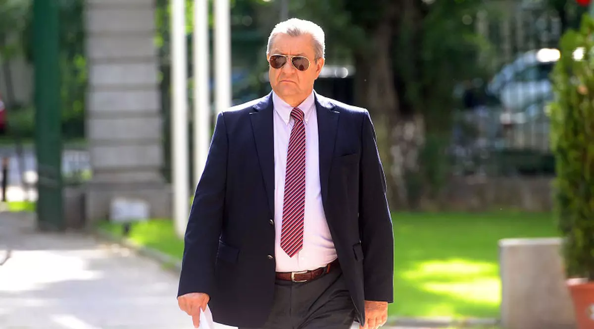 A murit Bogdan Niculescu Duvăz - imagine cu fostul ministru