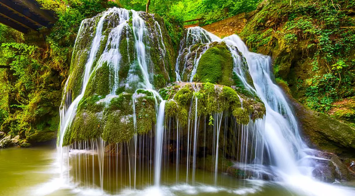Cascade din România. Topul celor mai impresionante cascade din țară