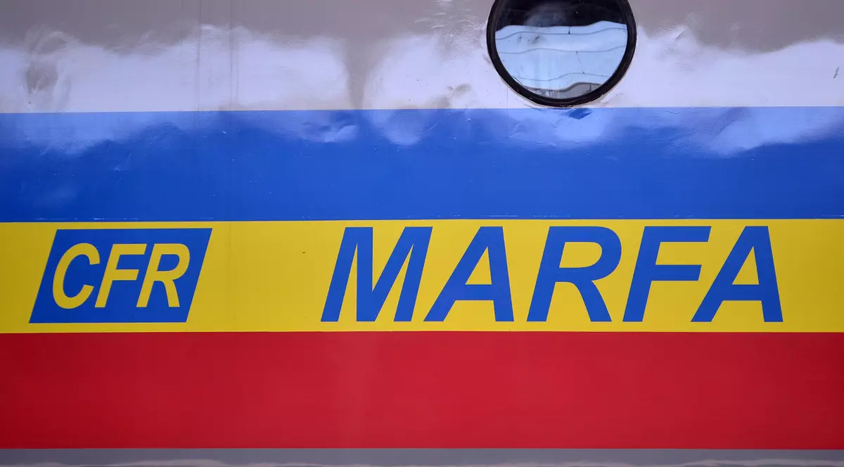 UE cere României să recupereze un ajutor de 570 de milioane de euro de la CFR Marfă. Tren cu logo-ul CFR Marfă