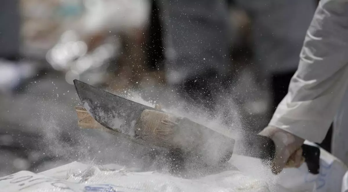 1,2 tone de cocaină, confiscate dintr-un container cu banane în Italia