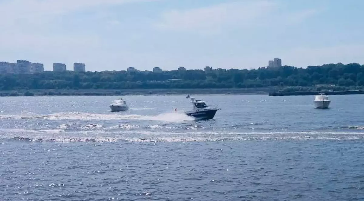 Trupurile a cinci dintre migranții căzuți în Dunăre au fost scoase la mal de pompieri