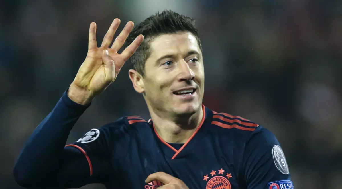 Robert Lewandowski a intrat în istoria fotbalului, după Steaua Roșie - Bayern 0-6