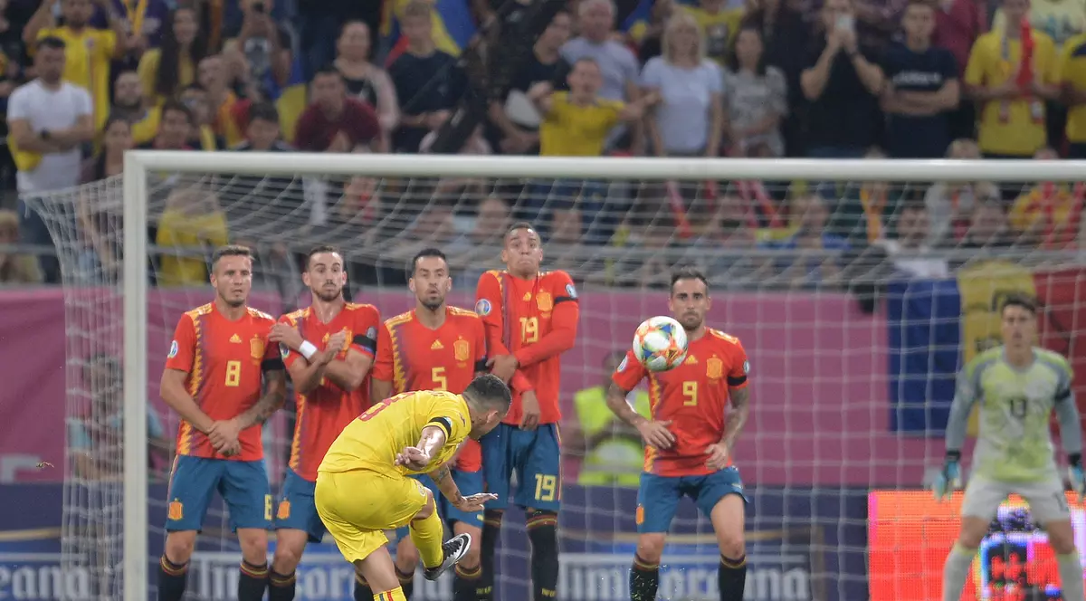 Selecționerul Spaniei a prezentat lotul pentru meciul cu România în muzeul Prado. Jucătorii iberici, în tablouri celebre / VIDEO