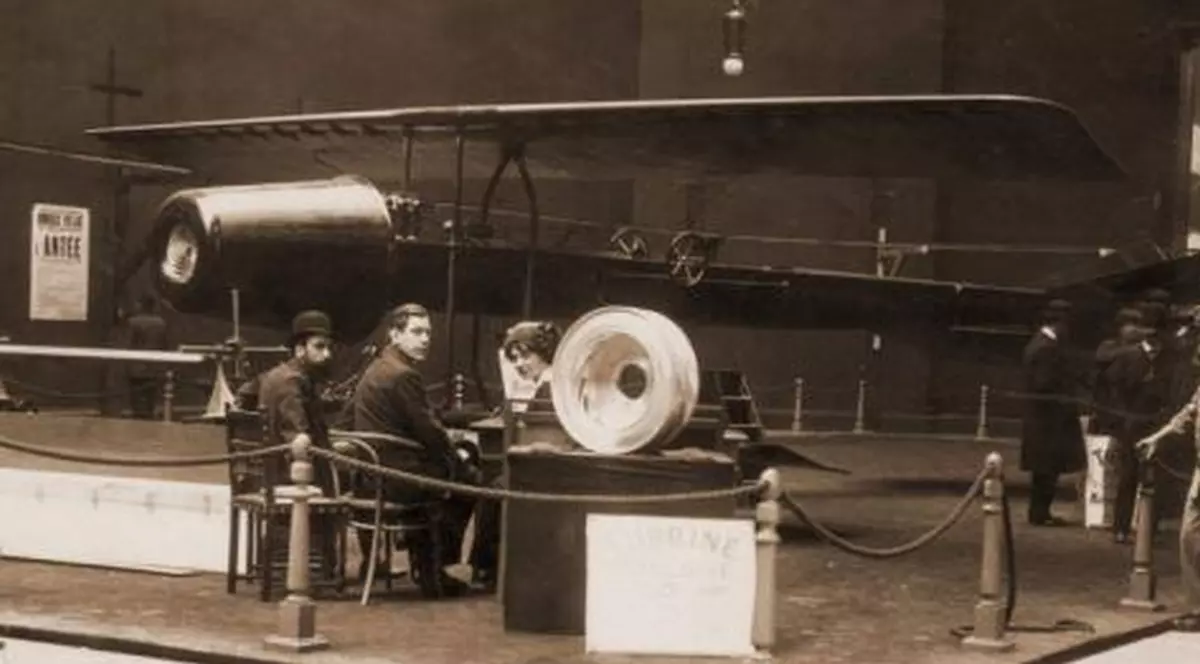 Inventatori români - avionul cu reacție