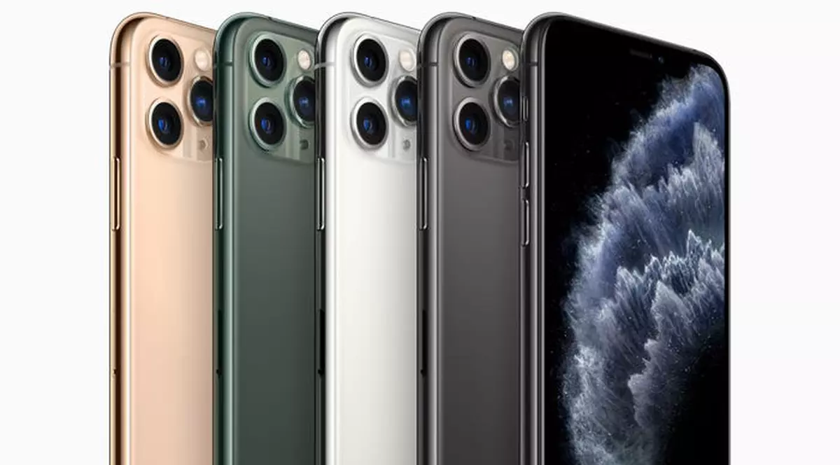 Apple ar putea lansa cinci modele de iPhone anul viitor. Cât vor costa și ce dotări vor avea noile telefoane inteligente