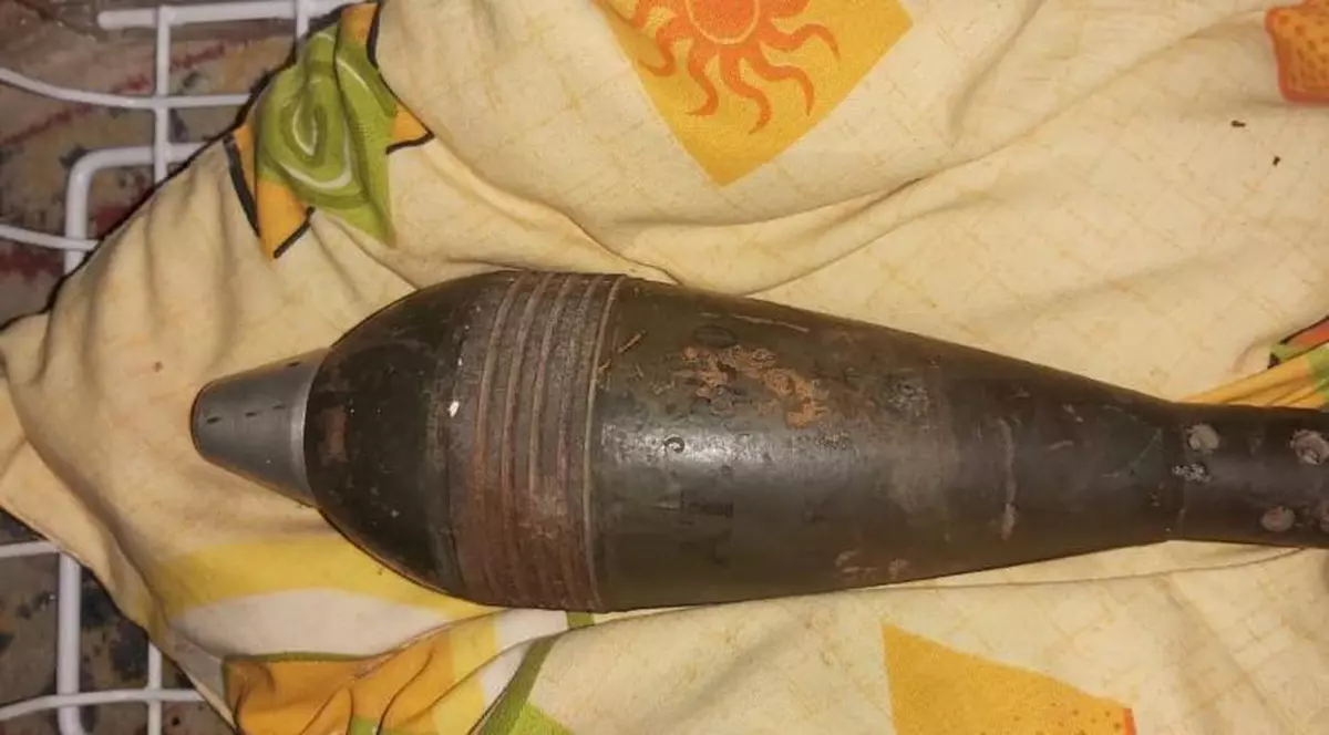 UPDATE | Noi detalii despre obuzul găsit într-un bloc din București. Cum a ajuns proiectilul în locuința bătrânei