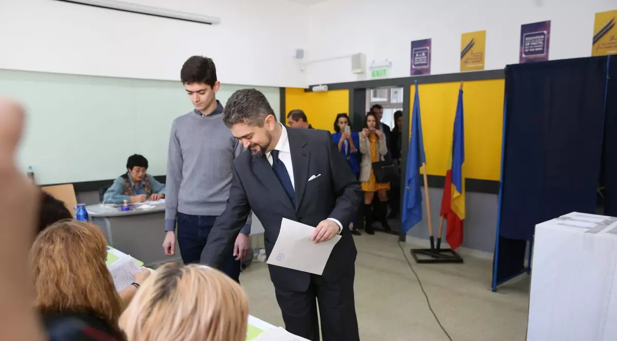 Theodor Paleologu: ”Pleașca domnului Iohannis este Liviu Dragnea și pupila sa, Viorica Dăncilă”