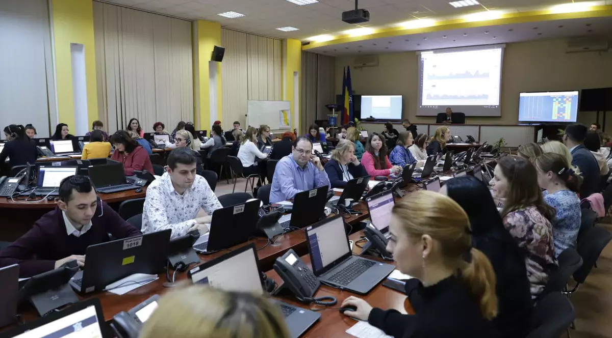 Câte tablete a distribuit STS pentru alegerile prezidențiale. Proceduri speciale de asistență tehnică