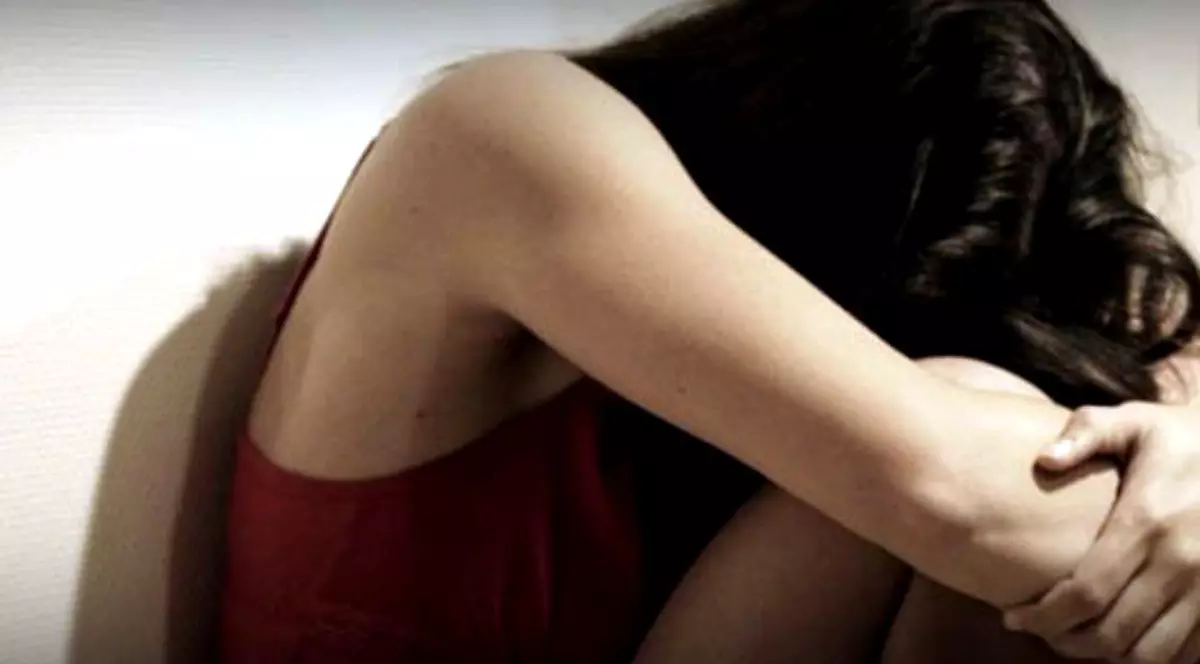 O elevă nevăzătoare a fost violată în repetate rânduri de doi dintre profesorii ei