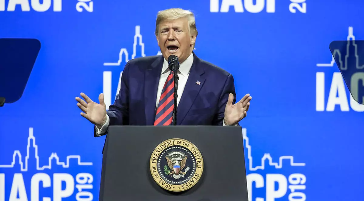 Donald Trump își mută reședința permanentă în Florida