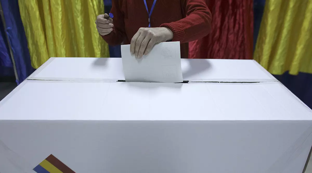 Mai puțin de jumătate de români au votat la prezidențialele din 2019, cea mai slabă prezență în turul 2 din istoria democrației românești