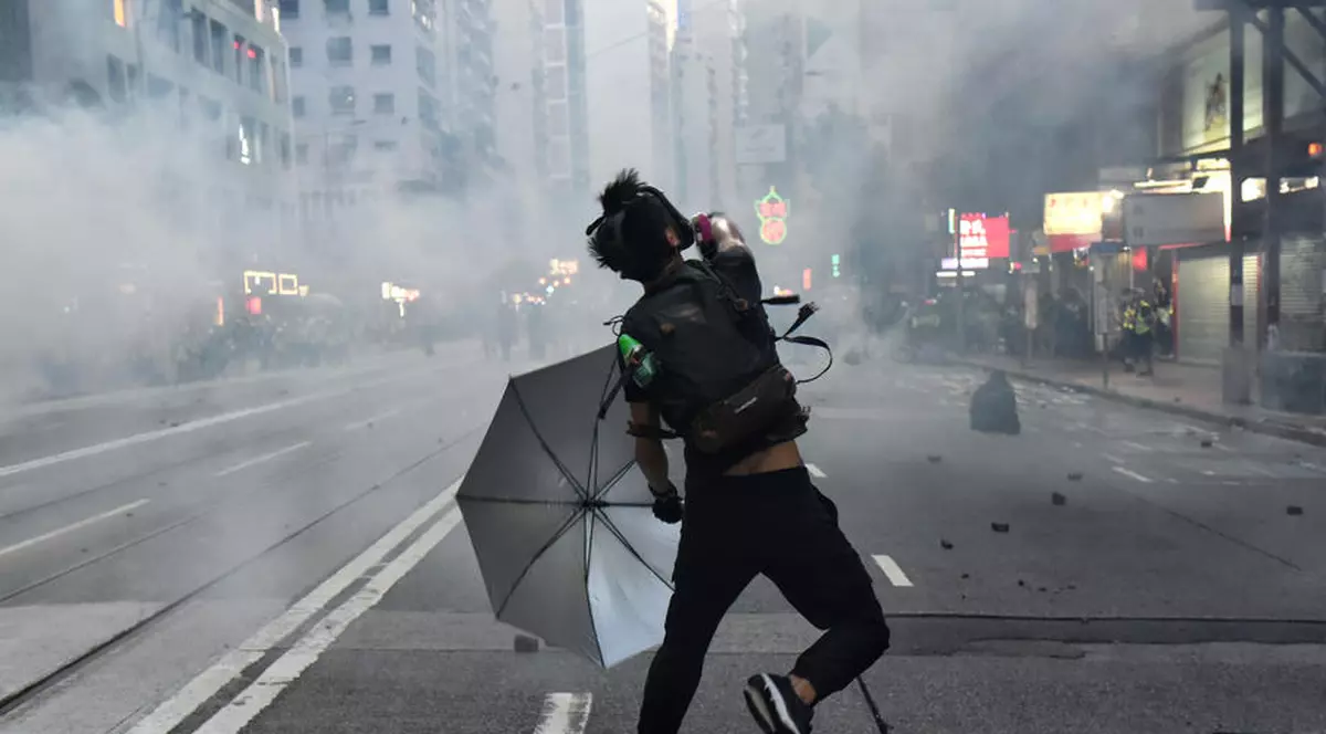 Noi proteste în Hong Kong (foto EPA)