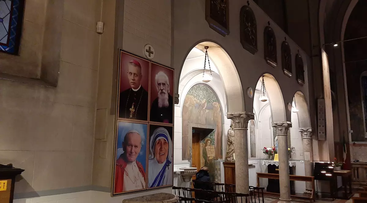 POVESȚI DIN BUCUREȘTI | Biserica Italiană, inima cărămizie a unui oraș zbuciumat