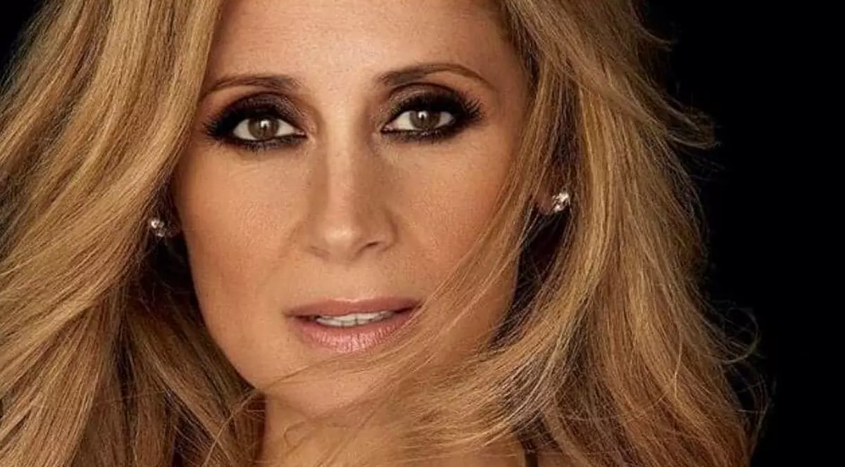Lara Fabian va susține un singur concert la București, din cele două anunțate. Artista a anulat vizita în România după ce s-a îmbolnăvit