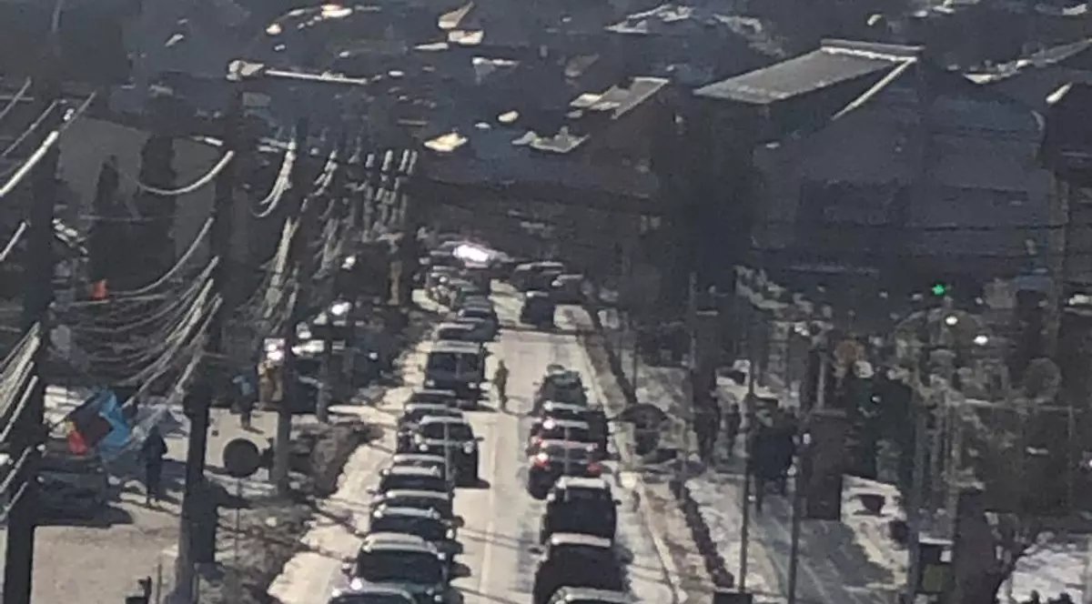 Se circulă în coloană pe Valea Prahovei, pe ambele sensuri ale DN1. Zonele cele mai aglomerate