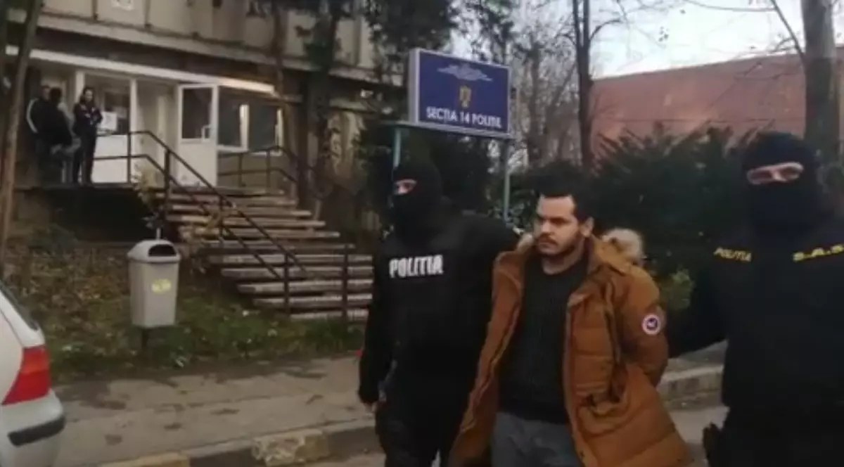 Bărbatul care a înjunghiat două femei pe stradă în București a fost prins și se află la audieri