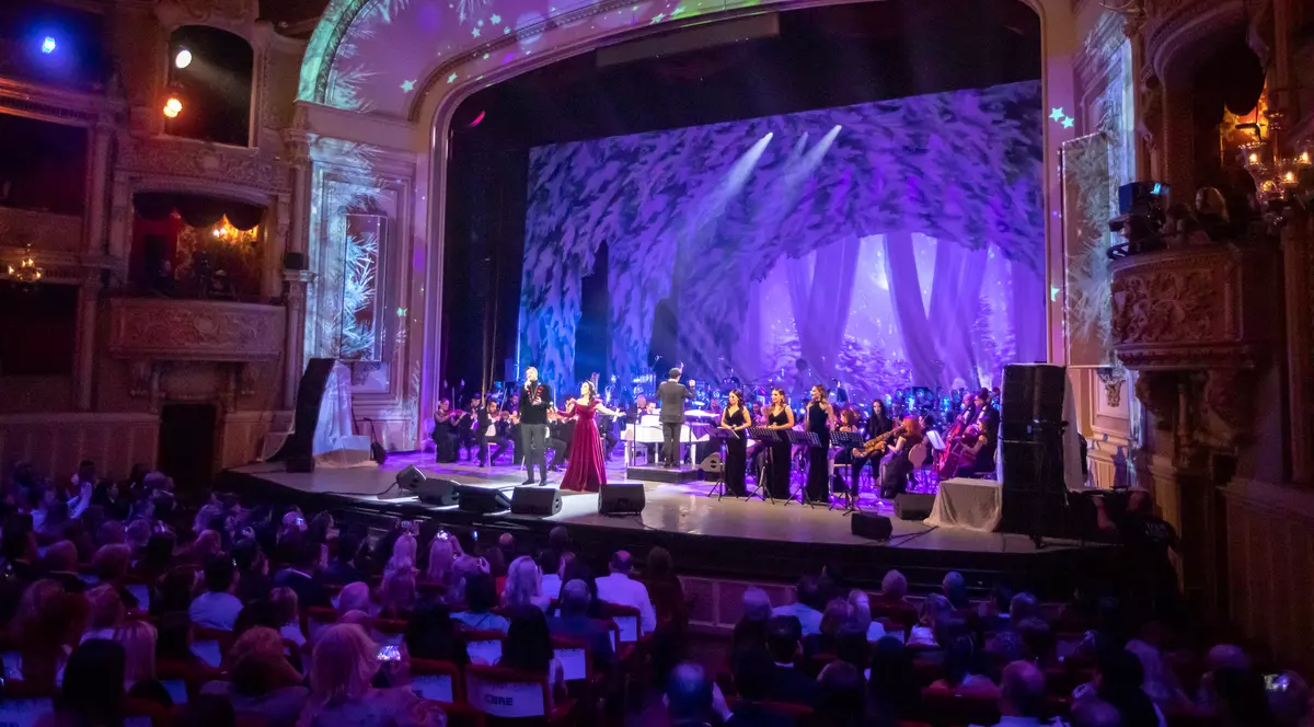 Spectacolul-experiment organizat duminică în aer liber la Opera Naţională, amânat din cauza condițiilor meteo