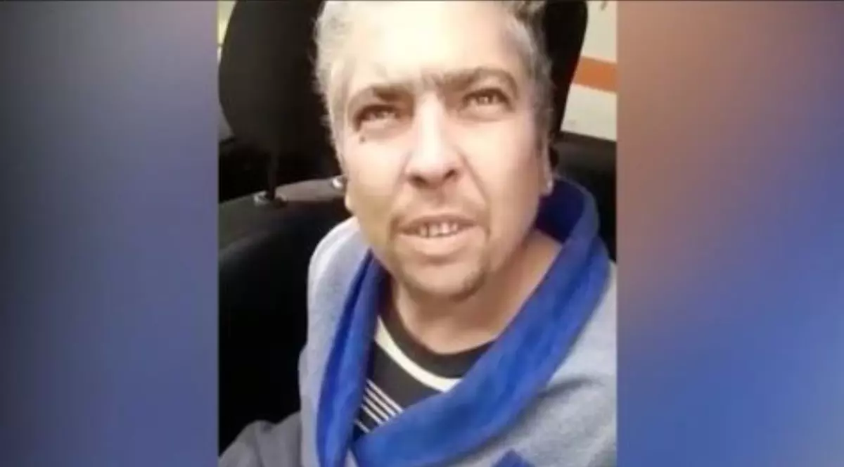 Bărbatul din Dolj care și-a incendiat vecina pentru că ar fi vrăjitoare a fost reținut. „Era normal s-o omor. Era vrăjitoare”